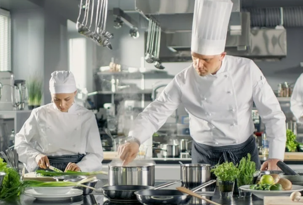 Kitchen equipment risks and how to reduce them - Food Equipment Warehouse